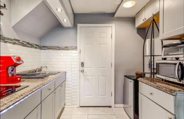 Brooklyn Spacious Space With Private Entrance, Bathroom, & Backyard - Full-Kitchen New York Kültér fotó